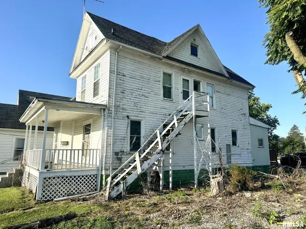 215 Hardin AVE, Jacksonville, IL 62650