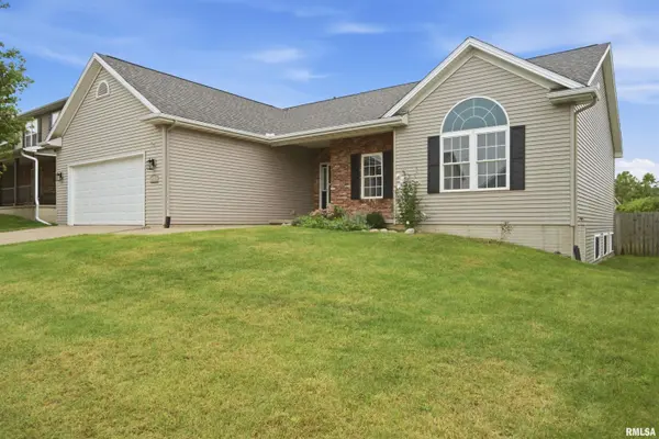 816 AGNES ST, Washington, IL 61571