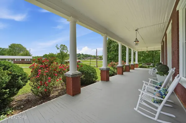 240 Maplehurst Lane, Bluff City, TN 37618