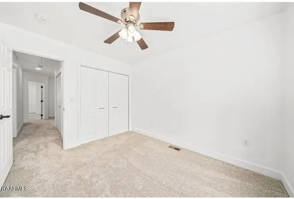 1038 E Main St #104, Livingston, TN 38570