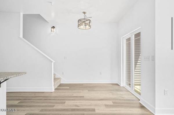 1038 E Main St #104, Livingston, TN 38570