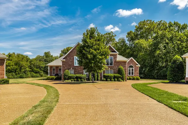 246 Stoners Glen Ct, Hermitage, TN 37076