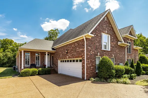 246 Stoners Glen Ct, Hermitage, TN 37076