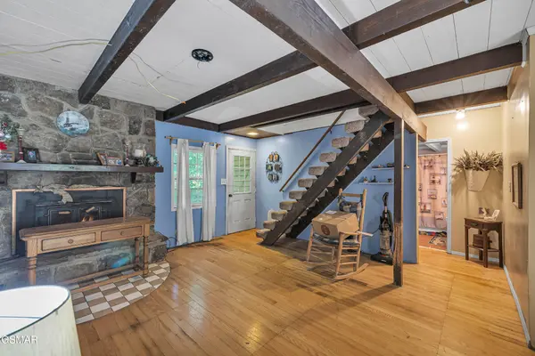 3176 N Clear Fork Road, Sevierville, TN 37862