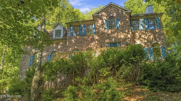 1221 Night Hawk Lane, Knoxville, TN 37923