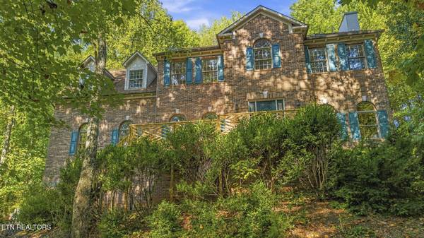 1221 Night Hawk Lane, Knoxville, TN 37923