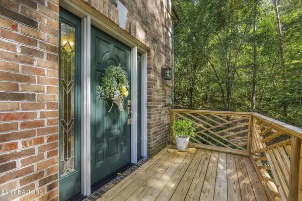1221 Night Hawk Lane, Knoxville, TN 37923