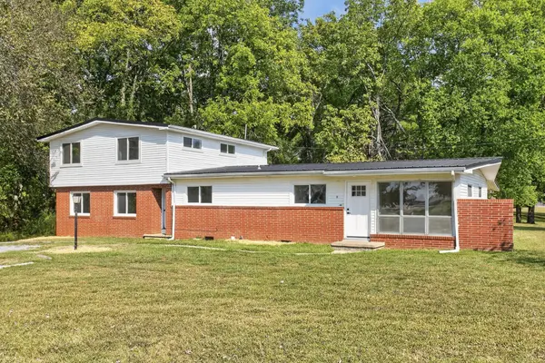 150 Pembroke Oak Grove Rd, Oak Grove, KY 42262