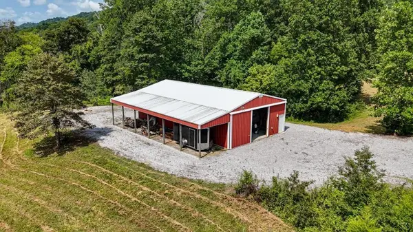 811 Belltown Road, Tellico Plains, TN 37385