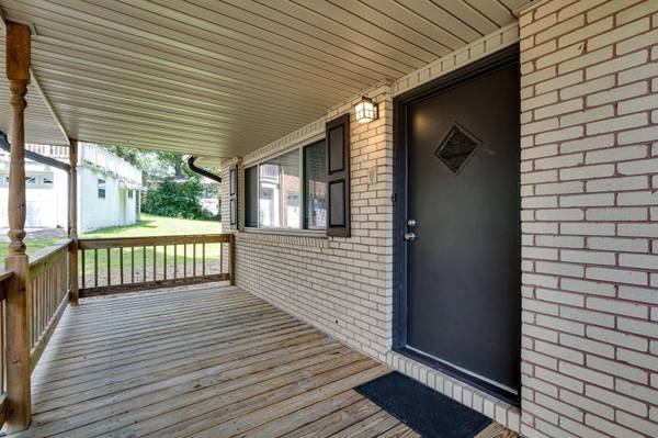 6 Canary Lane, Rossville, GA 30741