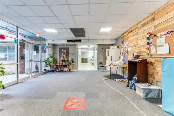 1650 N Fairview Ave, Wichita, KS 67203