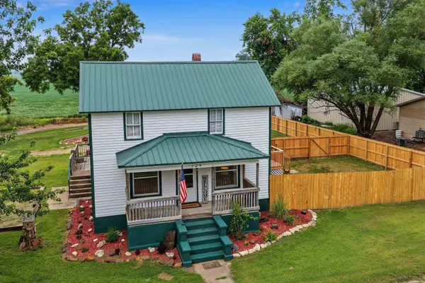 724 N Melbert Ave,  Gypsum,  KS 67448