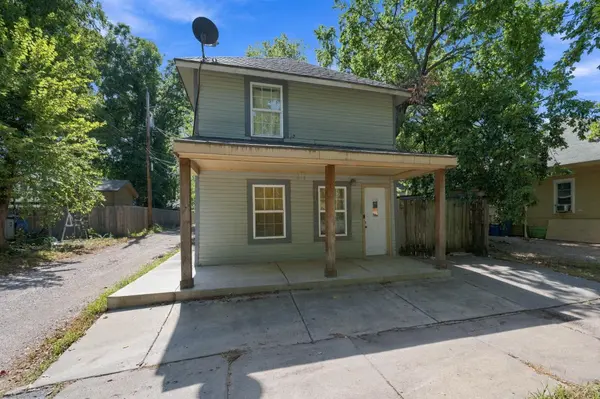 317 W 12th St N, Wichita, KS 67203