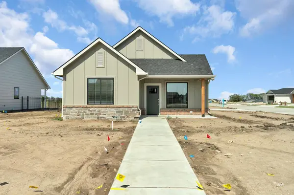 5854 Central Park Court, Bel Aire, KS 67220