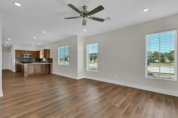 5854 Central Park Court, Bel Aire, KS 67220