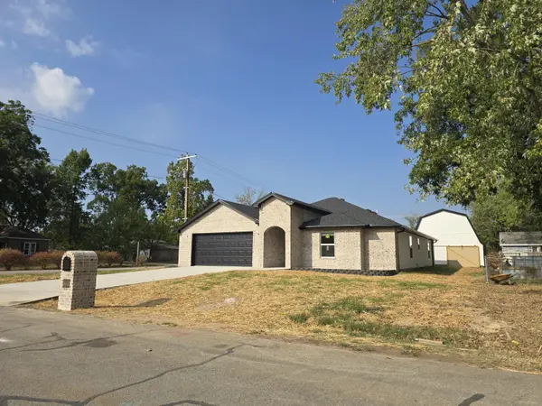 587 S Chicago AVE, Marionville, MO 65705