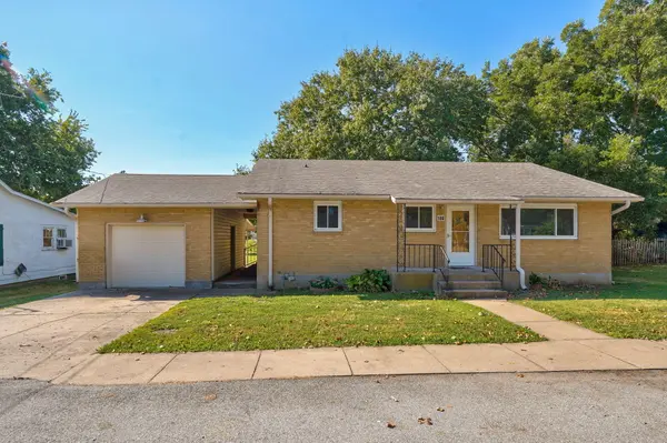 106 W Thurman AVE, Mt Vernon, MO 65712