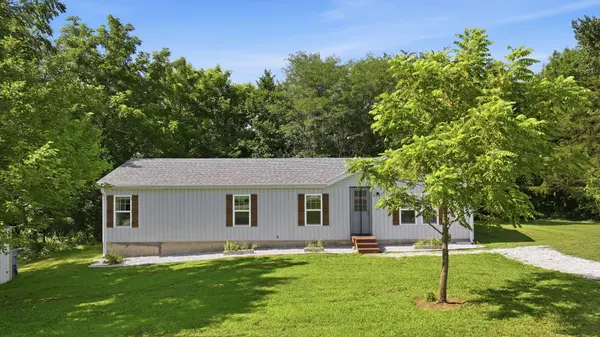 212 Primrose LN, Clever, MO 65631