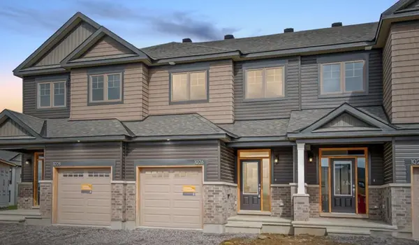 1026 Kijik CRES, Blossom Park - Airport And Area, ON K1X 1G6