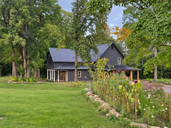 806 Richardson RD, Montague, ON K0G 1N0