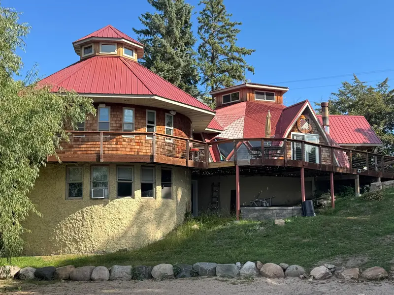 425 N Main ST, Center City, MN 55012