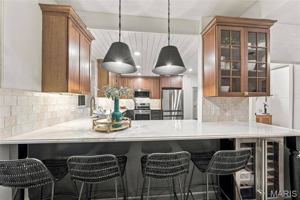 4021 Shaw BLVD, St Louis, MO 63110