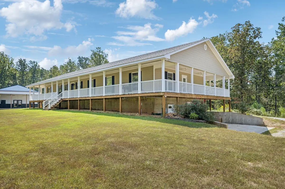 180 Indian Creek Rd, Hohenwald, TN 38462