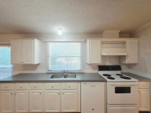 1 Davis ST, Wimberley, TX 78676