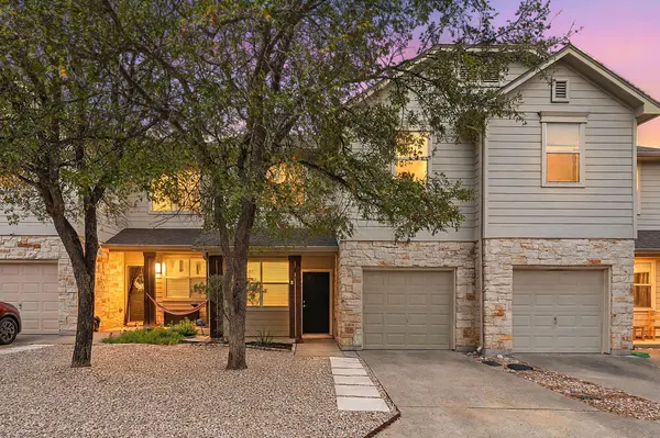 512 Eberhart LN #2003, Austin, TX 78745