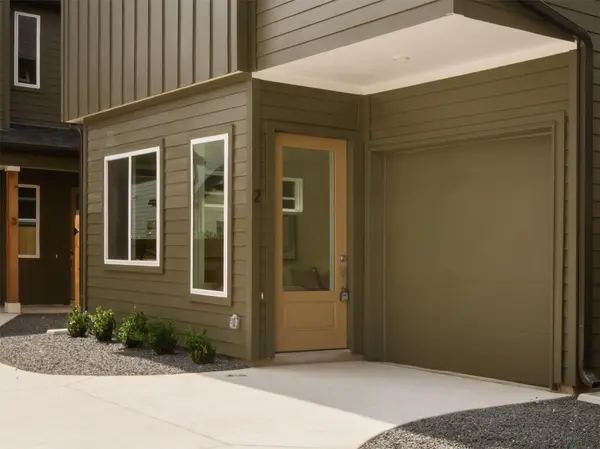 6409 Bradsher #B, Austin, TX 78745