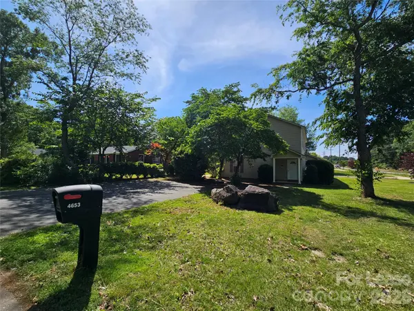 4653 Perkins RD, Charlotte, NC 28269
