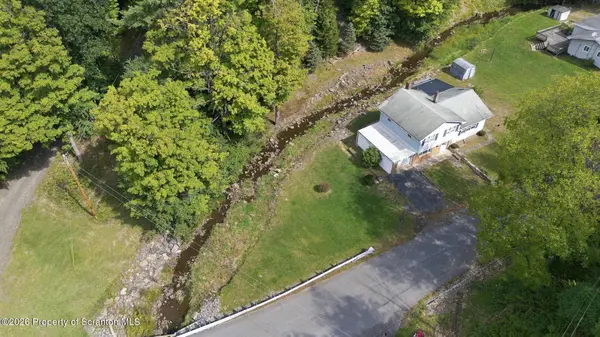 10034 Bridge LN, Clarks Summit, PA 18411