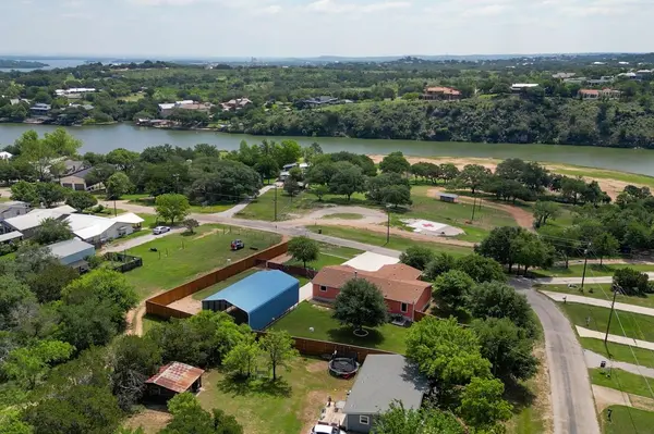 826 Sandy Mountain DR, Sunrise Beach, TX 78643