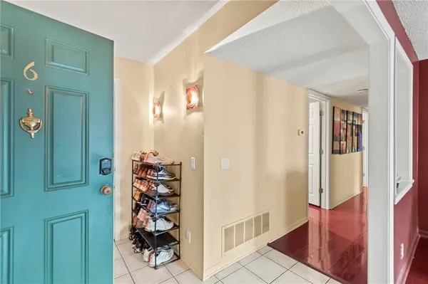 4011 S Crysler AVE #6, Independence, MO 64055