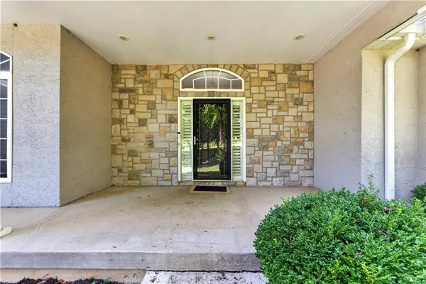28098 Overbrook RD, Paola, KS 66071