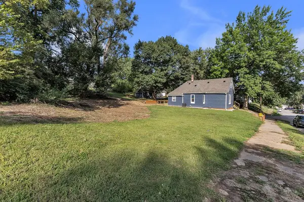 523 Shady AVE, St Joseph, MO 64505