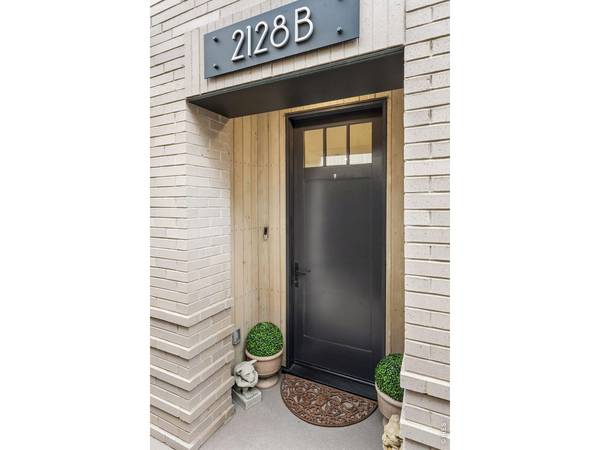 2128 Pearl #B, Boulder, CO 80302
