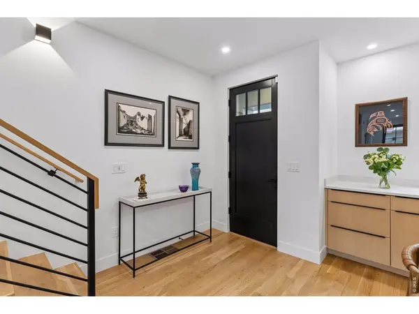 2128 Pearl #C, Boulder, CO 80302