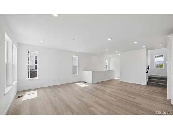 5751 S De Gaulle, Aurora, CO 80016