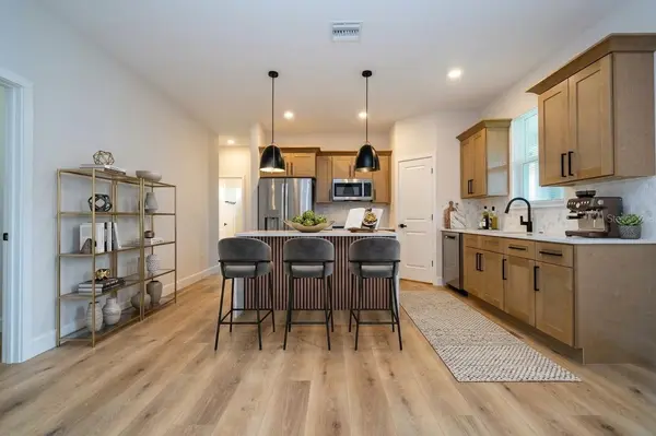 17 E GENEVA ST, Ocoee, FL 34761