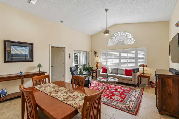 7266 ELEANOR CIR #203, Sarasota, FL 34243