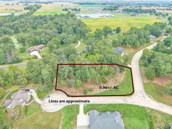 4916 Wilderness PT, Smithton, IL 62285