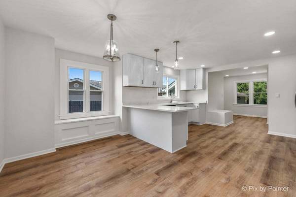 4524 Cross ST, Downers Grove, IL 60515