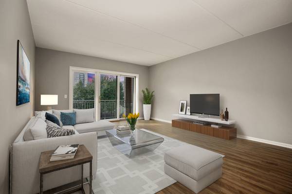 8727 W Bryn Mawr AVE #206, Chicago, IL 60631