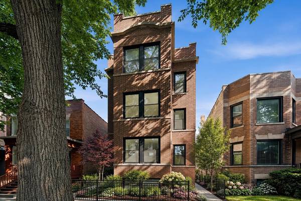 2442 W Wilson AVE #1, Chicago, IL 60625