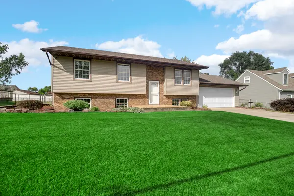 5724 W 177th AVE, Lowell, IN 46356