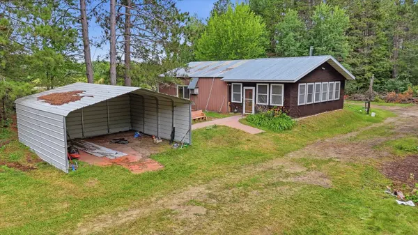 27679 Splithand RD, Grand Rapids, MN 55744