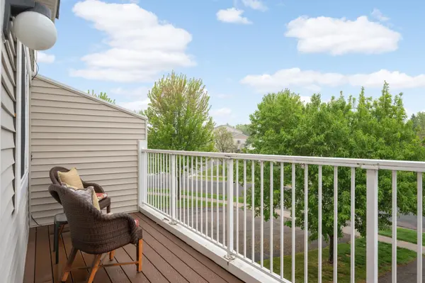 6603 Olive LN N, Maple Grove, MN 55311