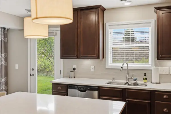 9757 5th Street LN N, Lake Elmo, MN 55042