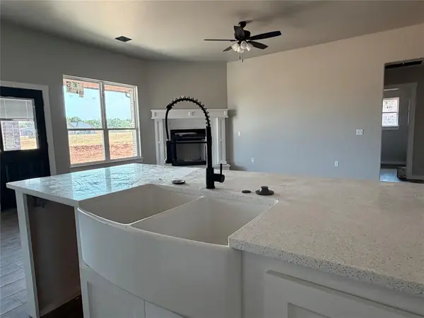 2213 Winter Ridge RD, Blanchard, OK 73010